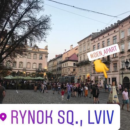 Den Apart On Rynok Square Leópolis Exterior foto